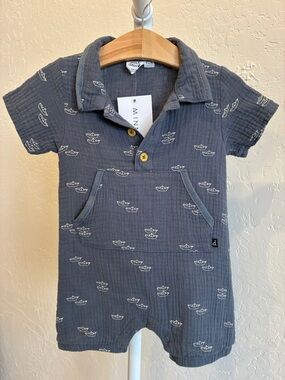 deux par deux Blue Short-Sleeve Cotton Baby One-Piece with Boat Print